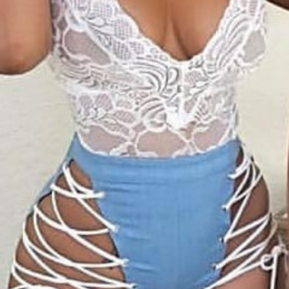 New Shorts Super Sexy (can be M-L adjustable) - Picture 2 of 4